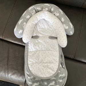 Car seat head support